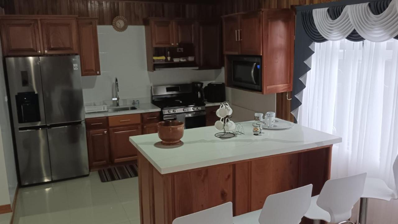 Monteverde Guesthouse Экстерьер фото